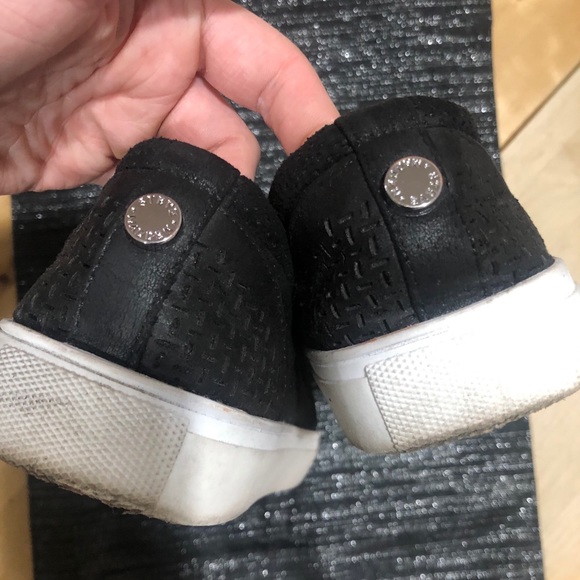 Steve Madden “Addie” Flats - Picture 6 of 9